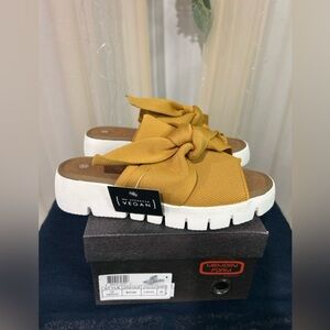 Bernie Mev Freesia Mustard Bow Platform Slides EU 35 US 5 Vegan memory foam